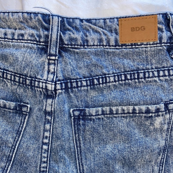 BDG high Rise DREEE cheeky Denim Shorts - Picture 5 of 5